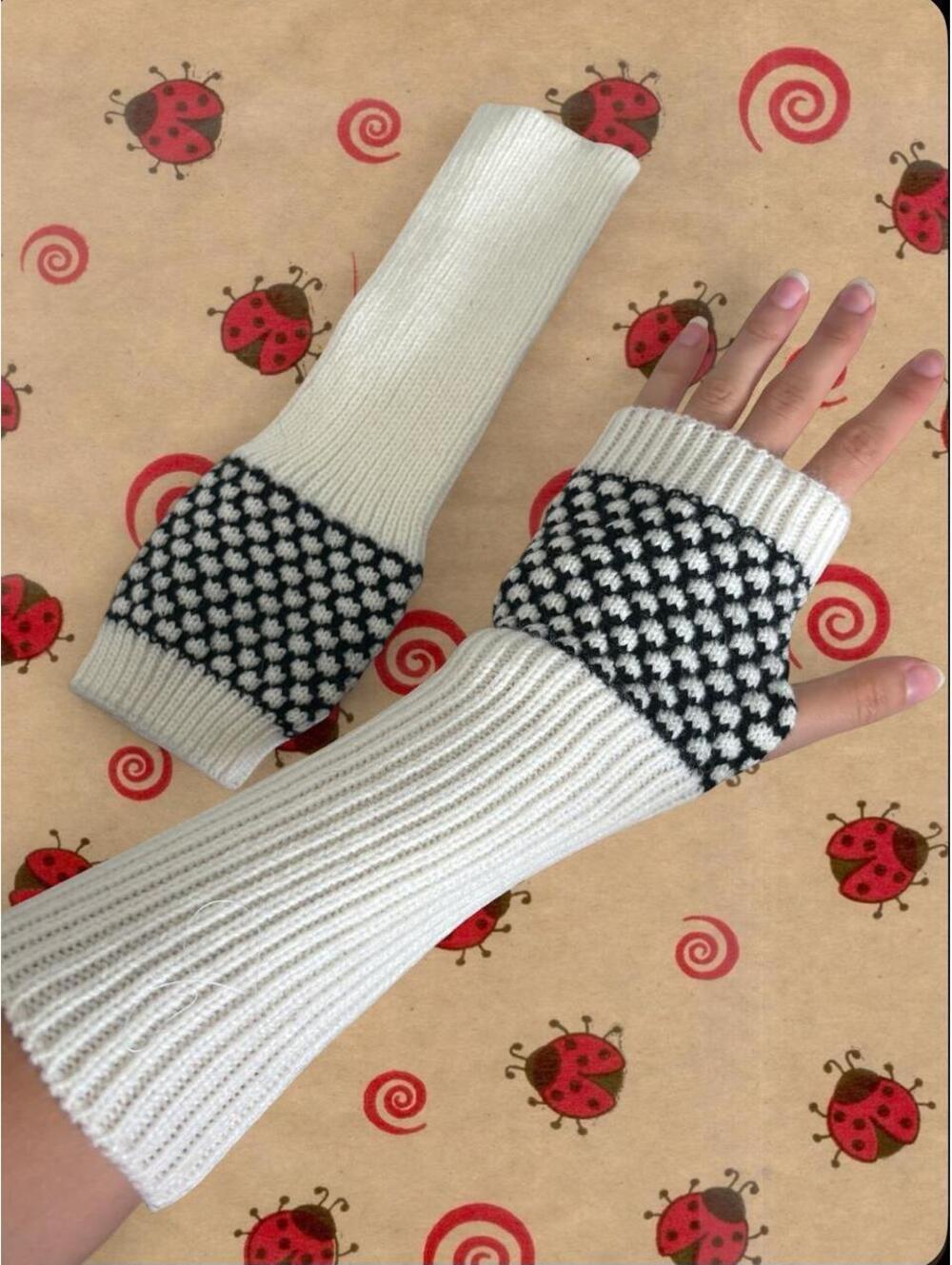 Women's White and Cream Glov